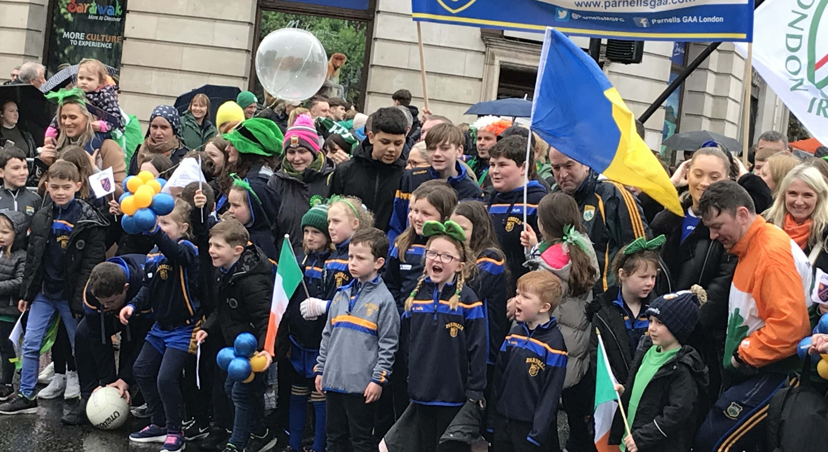 Lots of school children joined the parade